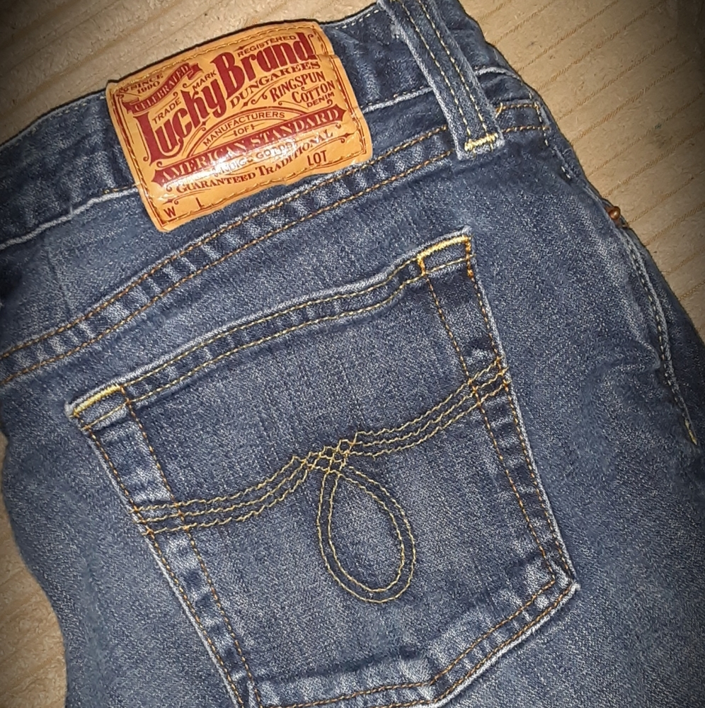 Lucky Jean's 28
